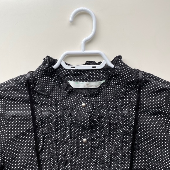 🖤Password Vintage Polka Dot Blouse - Picture 7 of 12